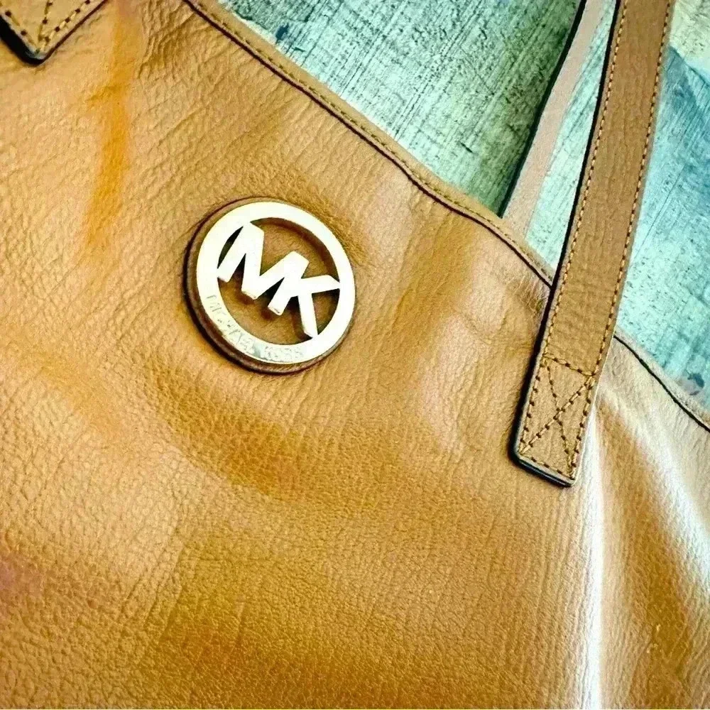 Micheal Kors Large Leather Tote